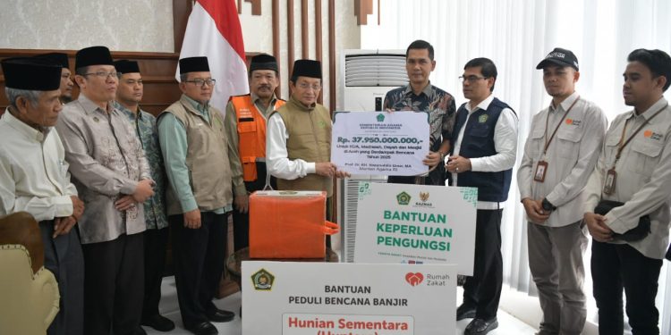 Pemerintah Aceh Terima Bantuan Kementerian Agama untuk Penanganan Dampak Banjir dan Longsor