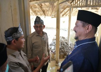 Wagub Aceh Dampingi Menteri Kebudayaan Kunjungi Seniman, Anak Yatim dan Warga Huntara di Aceh Tamiang