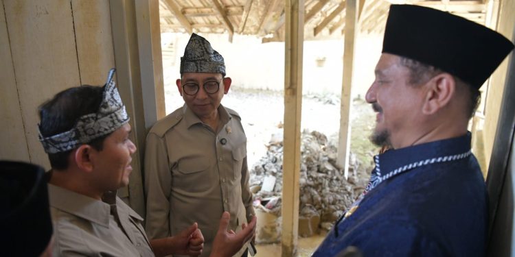 Wagub Aceh Dampingi Menteri Kebudayaan Kunjungi Seniman, Anak Yatim dan Warga Huntara di Aceh Tamiang