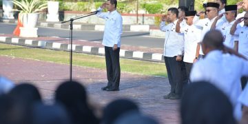 Sekda Aceh Pimpin Apel Perdana Pasca Idul Fitri, Ajak ASN Tingkatkan Kinerja dan Disiplin