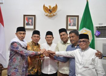 Wagub Aceh Fadhlullah Ambil Langkah Cepat Mediasi Konflik Pimpinan Pidie Jaya, Bupati–Wabup Sepakat Damai dan Berangkulan