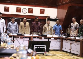 Mualem Minta Otsus Abadi 2,5 Persen di Hadapan Banleg DPR RI pada Rapat Perubahan UUPA