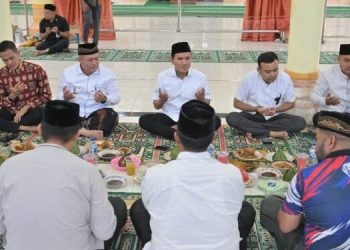 Wagub Aceh Buka Puasa Bersama Warga Matang Drien