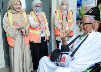 Bunda Salma Hadir Lepas Jemaah Haji Barsela, Doa dan Haru Iringi Keberangkatan 393 Tamu Allah Menuju Tanah Suci