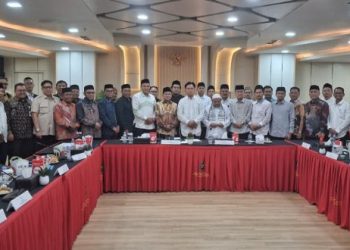 Wagub Aceh Audiensi dengan Menko Kumham Imipas Terkait Status Wakaf Blang Padang