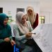 Ketua Dekranasda Aceh Sumbang Canting Cap dan Mesin Tenun