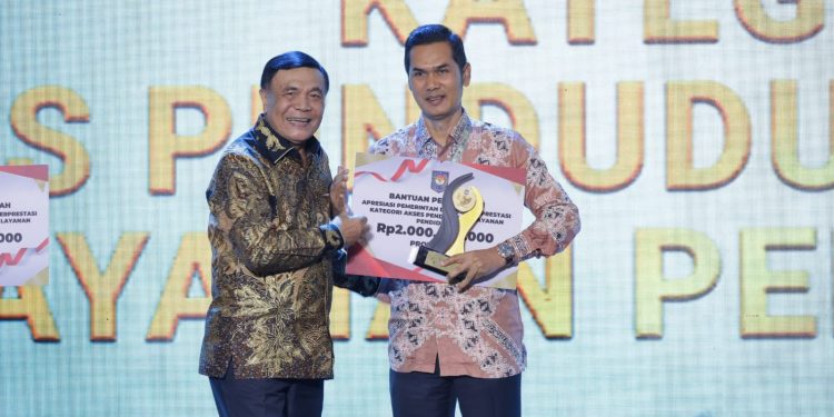 Pemerintah Aceh Raih Apresiasi Kategori Akses Penduduk ke Layanan Pendidikan