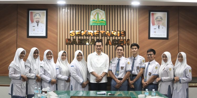 Masuk Grand Final LCC Empat Pilar MPR-RI, Sekda Nasir:  Siswa SMA 2 Banda Aceh Wajib Masuk Karantina