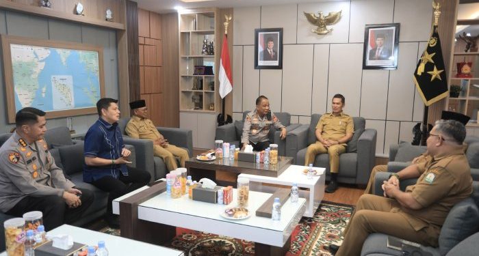 Jalankan Amanah Mualem, Sekda Aceh Silaturahmi dengan Kapolda Aceh